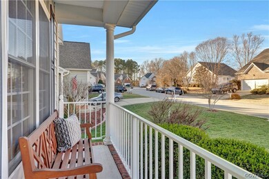 Front sitting porch