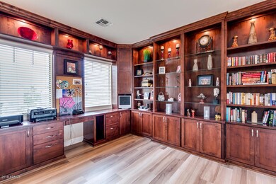 Gorgeous Loft with Built-Ins