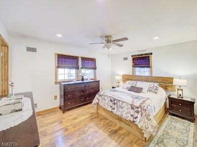 16 Garrabrant Rd, Clifton, NJ 07013 - photo 7