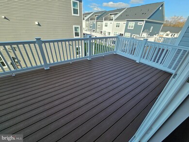 2428 Woodlands Rd, Woodlawn, MD 21244 - photo 5