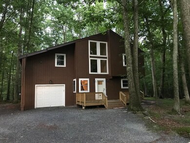 205 Cedar Ct, East Stroudsburg, PA 18301 - photo 2