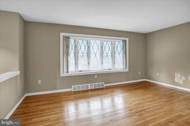 1809 Scindo Ct, Reading, PA 19604 - photo 7