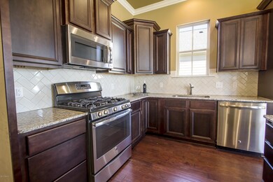 4 kitchen 3