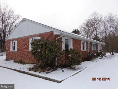 17301 Diane Dr, Hagerstown, MD 21740 - photo 3