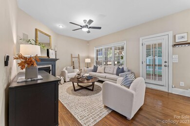 916 Millbrook Rd, Charlotte, NC 28211 - photo 3