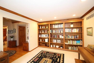 16 Cherry Hills Dr, Collinsville, IL 62234 - photo 4