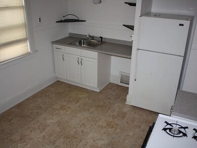 Kitchen Newer cabinets too!!