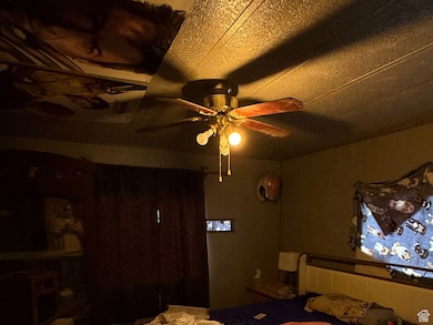 400 S 480 W unit 14, Wellington, UT 84542 - photo 2