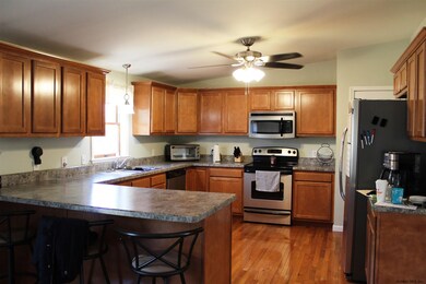 Photo 4
