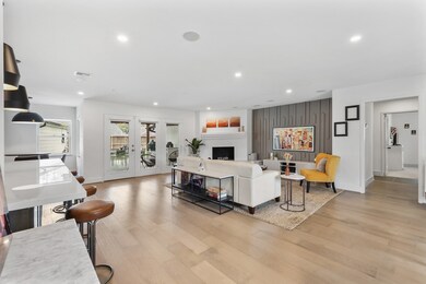 1016 Martin St, Houston, TX 77018 - photo 3