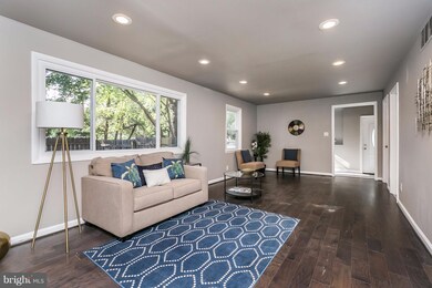 801 Silver Ave, Essex, MD 21221 - photo 2