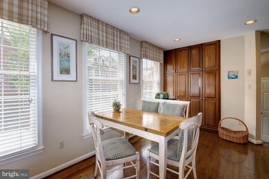 7 Bloomingdale Ct, Rockville, MD 20852 - photo 5