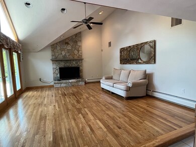 19 Longbow Rd, Stoneham, MA 02180 - photo 6