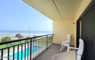 Huge Lanai