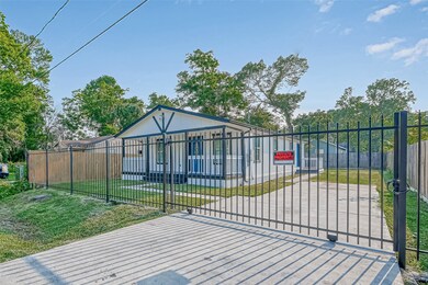 6309 Joe Louis Ln, Houston, TX 77091 - photo 5