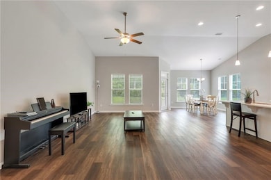 128 Clearwater Dr, Brunswick, GA 31523 - photo 3