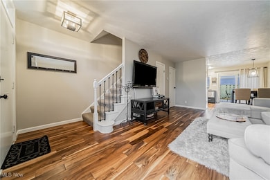 1242 Culpepper Dr, Akron, OH 44313 - photo 4