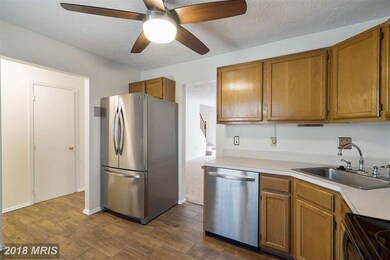 11554 Joyceton Dr, Upper Marlboro, MD 20774 - photo 3