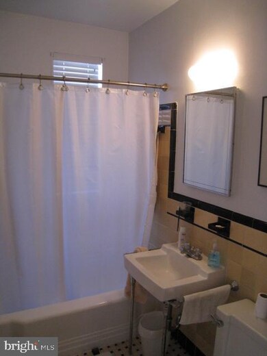 General Scott Apartments unit 801, Washington, DC 20036 - photo 3