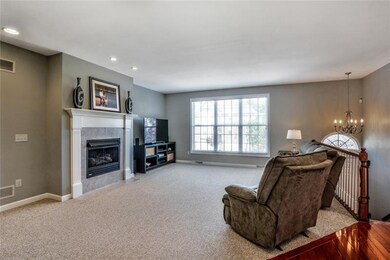 Family Room w/Gas Fireplace & Mantle & Recessed Li