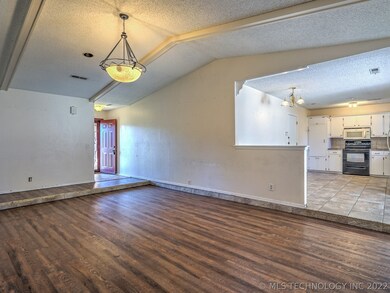1800 W Fulton St, Broken Arrow, OK 74012 - photo 7