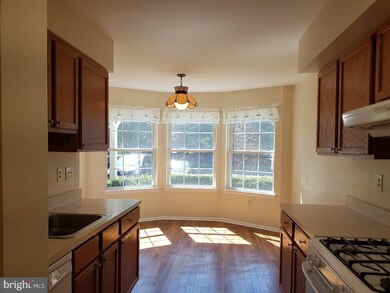 56 Beacon Place, Trenton, NJ 08691 - photo 4