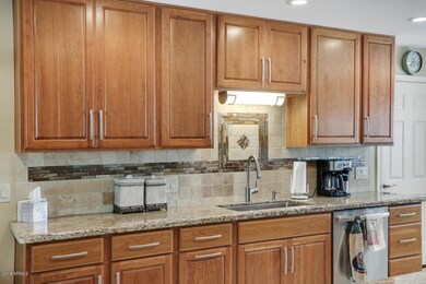 14232-North-Sierra-Dawn-Way-19