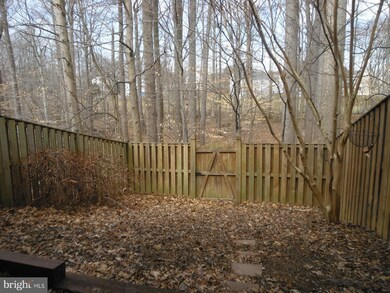 9422 Fens Hollow NW, Laurel, MD 20723 - photo 4