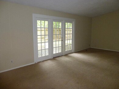 9101 Cathey Ln, Houston, TX 77080 - photo 3