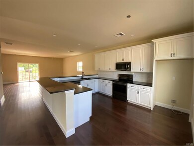 4738 Main St, Whitehall, PA 18052 - photo 6