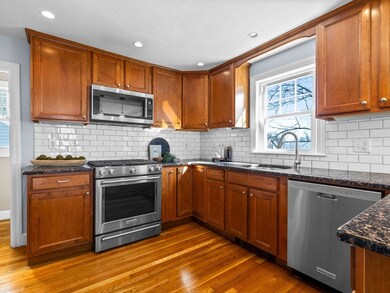 40 Chisholm Rd, Roslindale, MA 02131 - photo 5