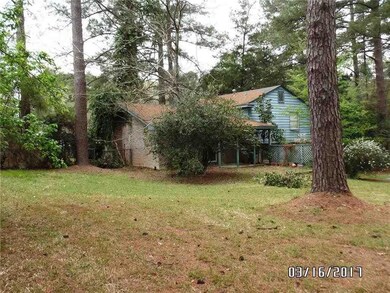 205 Holiday Cir, Pineville, LA 71360 - photo 2