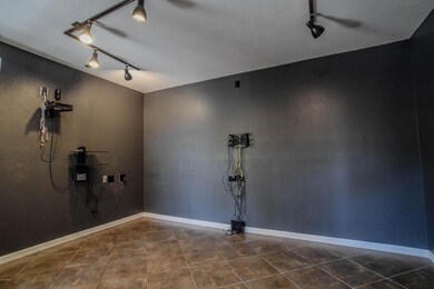 Den/Mancave