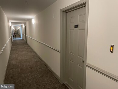 Clipper Cay unit 207, Annapolis, MD 21401 - photo 7