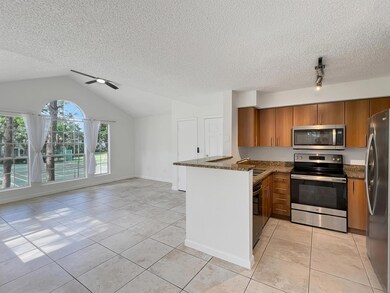 1011 Crystal Way unit P, Delray Beach, FL 33444 - photo 7