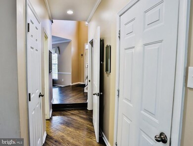 5932 Clear Ridge Rd, Elkridge, MD 21075 - photo 7