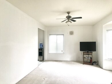 899 Carlsbad Ct unit 524A, Elgin, IL 60123 - photo 2