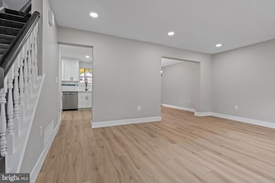 81 Rosalind Cir, Sicklerville, NJ 08081 - photo 4