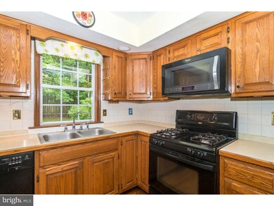 937 Pine Ct, Perkasie, PA 18944 - photo 6