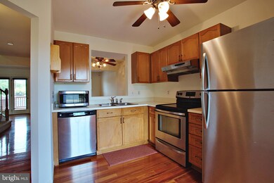 46697 Corkwing Square, Sterling, VA 20164 - photo 7