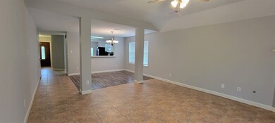 1619 Village Court Dr, Rosenberg, TX 77471 - photo 4