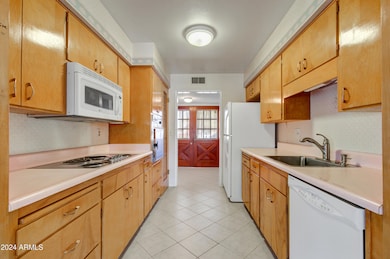 007_Kitchen
