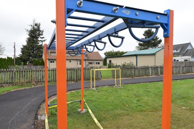 New fitness trail behind home