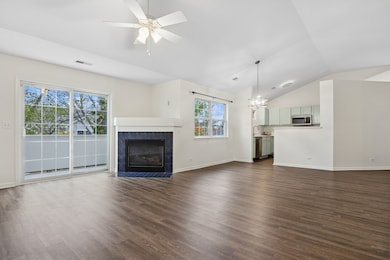 9509 Georgetown Ln unit 17A, Crystal Lake, IL 60014 - photo 5