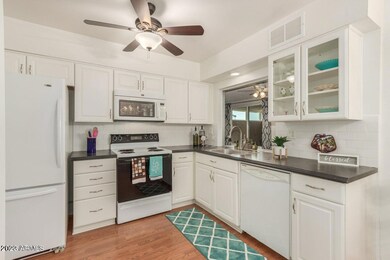 13407 N 111th Ave unit 44, Sun City, AZ 85351 - photo 5