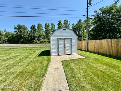 4736 Amaryllis St, Lima, OH 45807 - photo 6