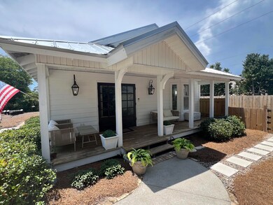 4485BLukeAveHouseFront