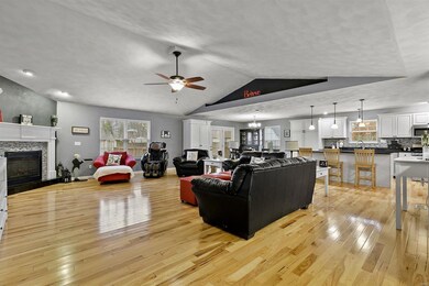 714 Mary Ann Ct, Freeburg, IL 62243 - photo 2