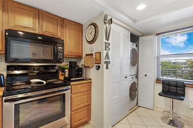 7688 NW 18th St unit 407, Margate, FL 33063 - photo 4