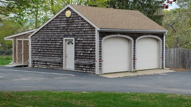 207 Court St unit 209, Plymouth, MA 02360 - photo 4